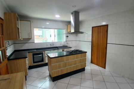 Sobrado à venda com 3 suítes em Vila Medeiros, São Paulo, SP