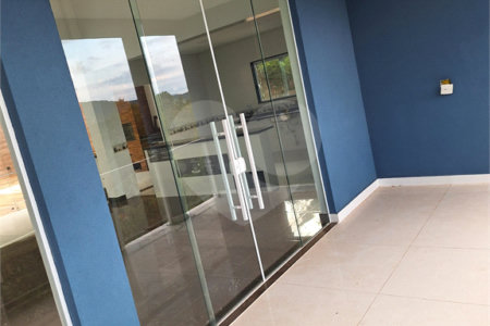 Casa em condomínio à venda com 3 suítes no Centro, Bom Jesus dos Perdões, SP