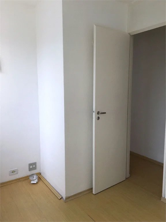 Apartamento à venda com 3 quartos, sendo 1 suíte, em Jardim Parque Morumbi, São Paulo, SP