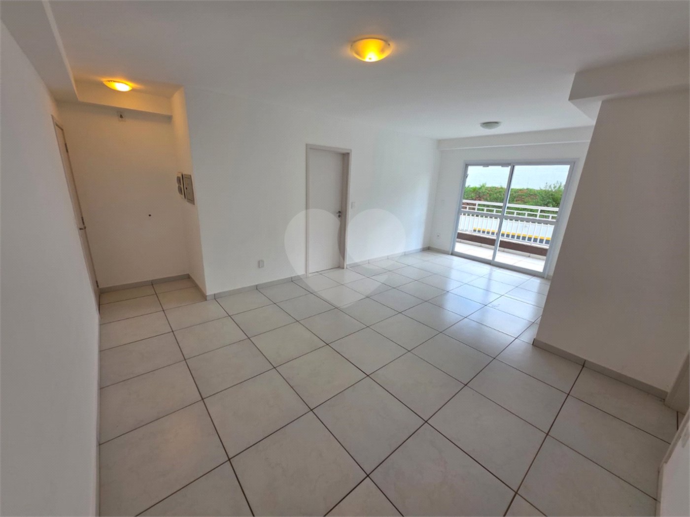 Apartamento 3 quartos i suíte e varanda Residencial Beatrice SPE