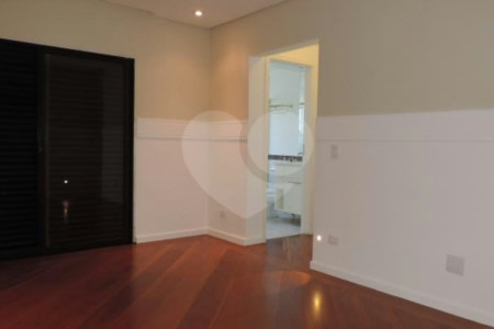 Apartamento à venda com 3 suítes em Jardim Marajoara, São Paulo, SP