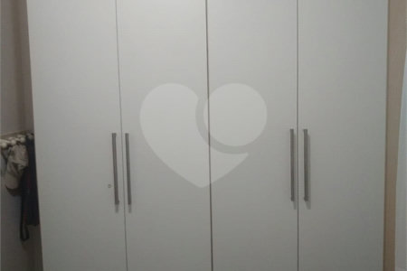 Sobrado à venda com 3 quartos, sendo 1 suíte,  em Vila do Castelo, São Paulo, SP