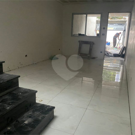 Sobrado à venda com 3 quartos, sendo 1 suíte, em Campo Grande, São Paulo, SP