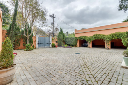 Casa à venda ou para alugar com 4 suítes em Alto da Boa Vista, São Paulo, SP