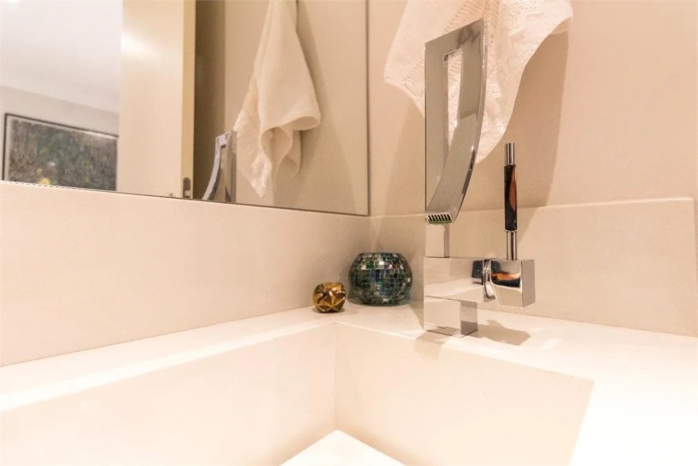 Apartamento à venda ou para alugar com 2 quartos, sendo 1 suíte,  em Vila Gertrudes, São Paulo, SP