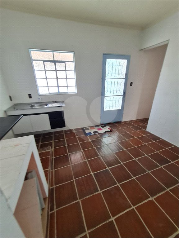 Casa à venda com 6 quartos em Vila dos Remédios, São Paulo, SP