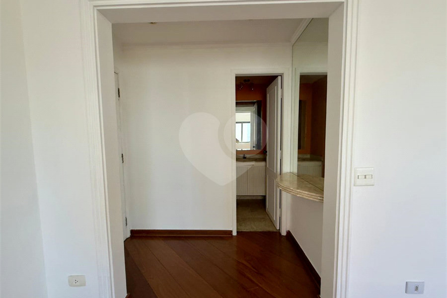 Apartamento à venda com 4 quartos, sendo 2 suítes, em Santana, São Paulo, SP