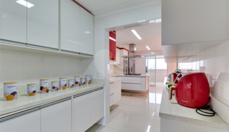 Apartamento à venda com 4 suítes em Vila Sofia, São Paulo, SP