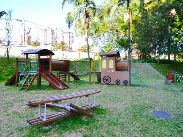 Apartamento à venda com 3 quartos, sendo 1 suíte,  em Alto da Boa Vista, São Paulo, SP