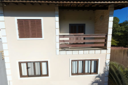 Casa à venda com 4 quartos, sendo 1 suíte, em Jardim Villaça, São Roque, SP