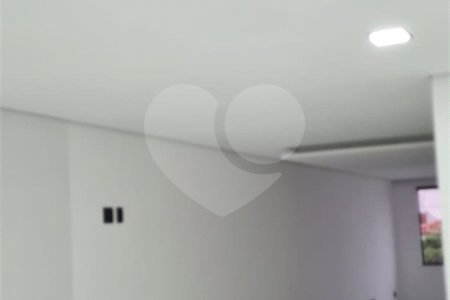Sobrado à venda com 3 suítes em Vila São Geraldo, São Paulo, SP