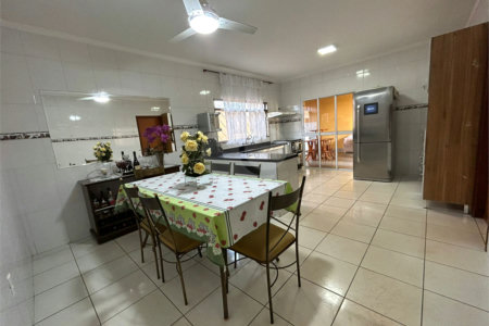 Casa à venda com 3 quartos em Engenheiro Carlos de Lacerda Chaves, Ribeirão Preto, SP