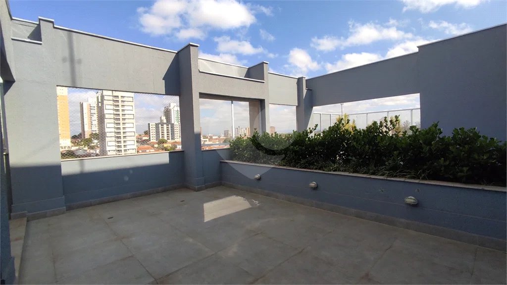 Vende-se apartamento no Edifício Residencial Flor do Ipê