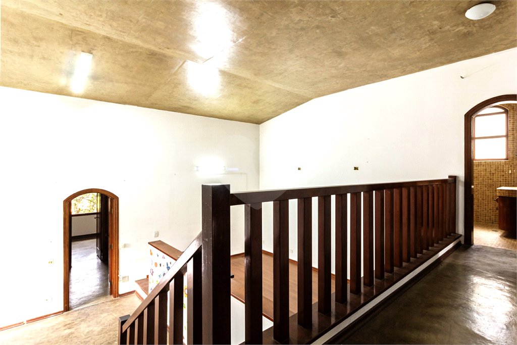 Casa à venda com 4 quartos, sendo 1 suíte, em Jardim das Bandeiras, São Paulo, SP