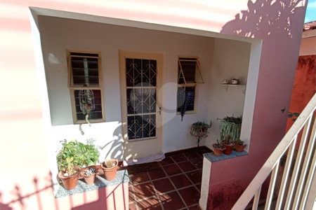 Casa à venda com 5 quartos, sendo 1 suíte, em Jardim Itália, Itapetininga, SP