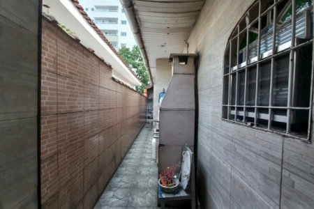Casa com 2 dormitórios à venda, 100 m² por R$ 700.000,00 - Vila Guilhermina - Praia Grande/SP