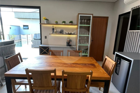 Casa à venda com 3 quartos, sendo 1 suíte, no condomínio Residencial Evidências, Indaiatuba - SP