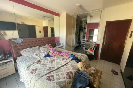 Sobrado à venda com 4 quartos, sendo 1 suíte,  em Jardim Catanduva, São Paulo, SP