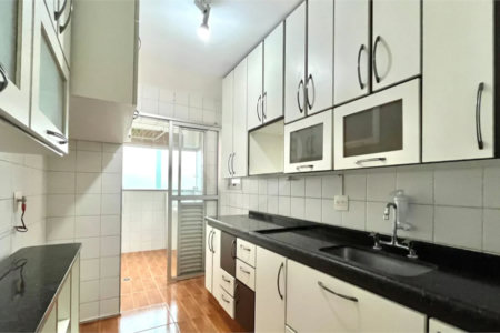 Apartamento à venda com 3 quartos, sendo 1 suíte,  em Vila Campestre, São Paulo, SP