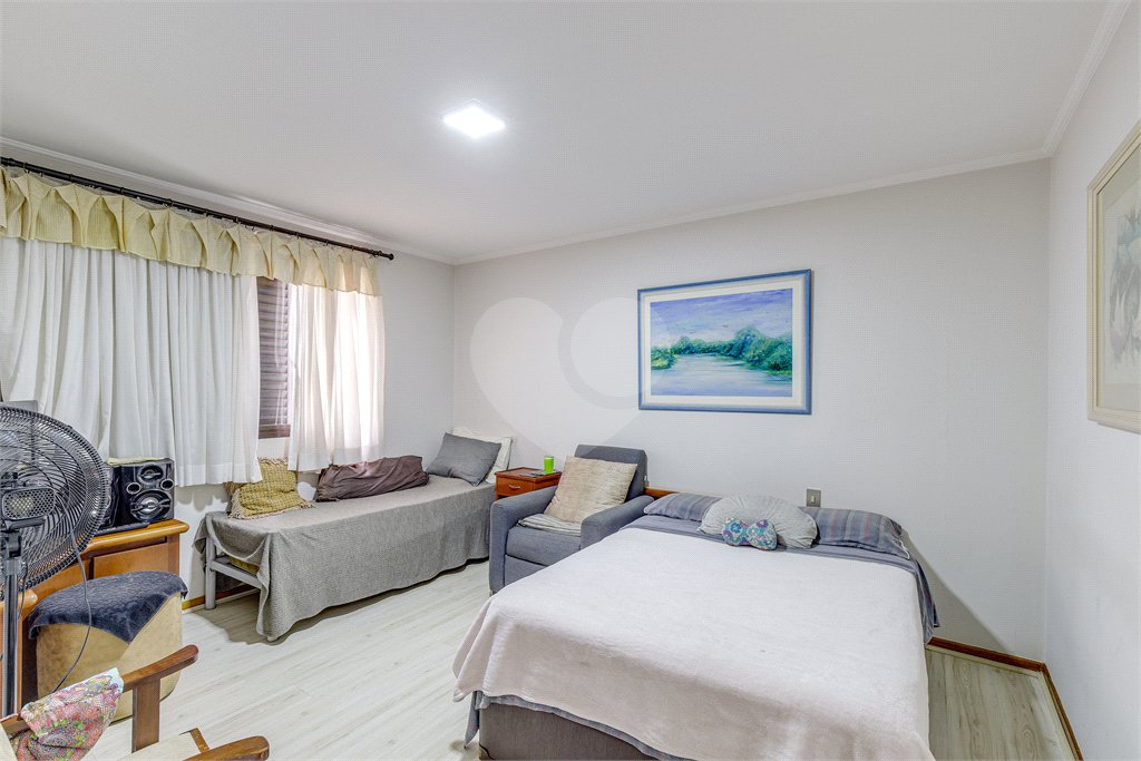Apartamento à venda com 4 quartos, sendo 2 suítes, em Campo Belo, São Paulo, SP