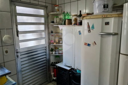 Casa à venda com 3 quartos em Jardim das Esmeraldas, São Paulo, SP