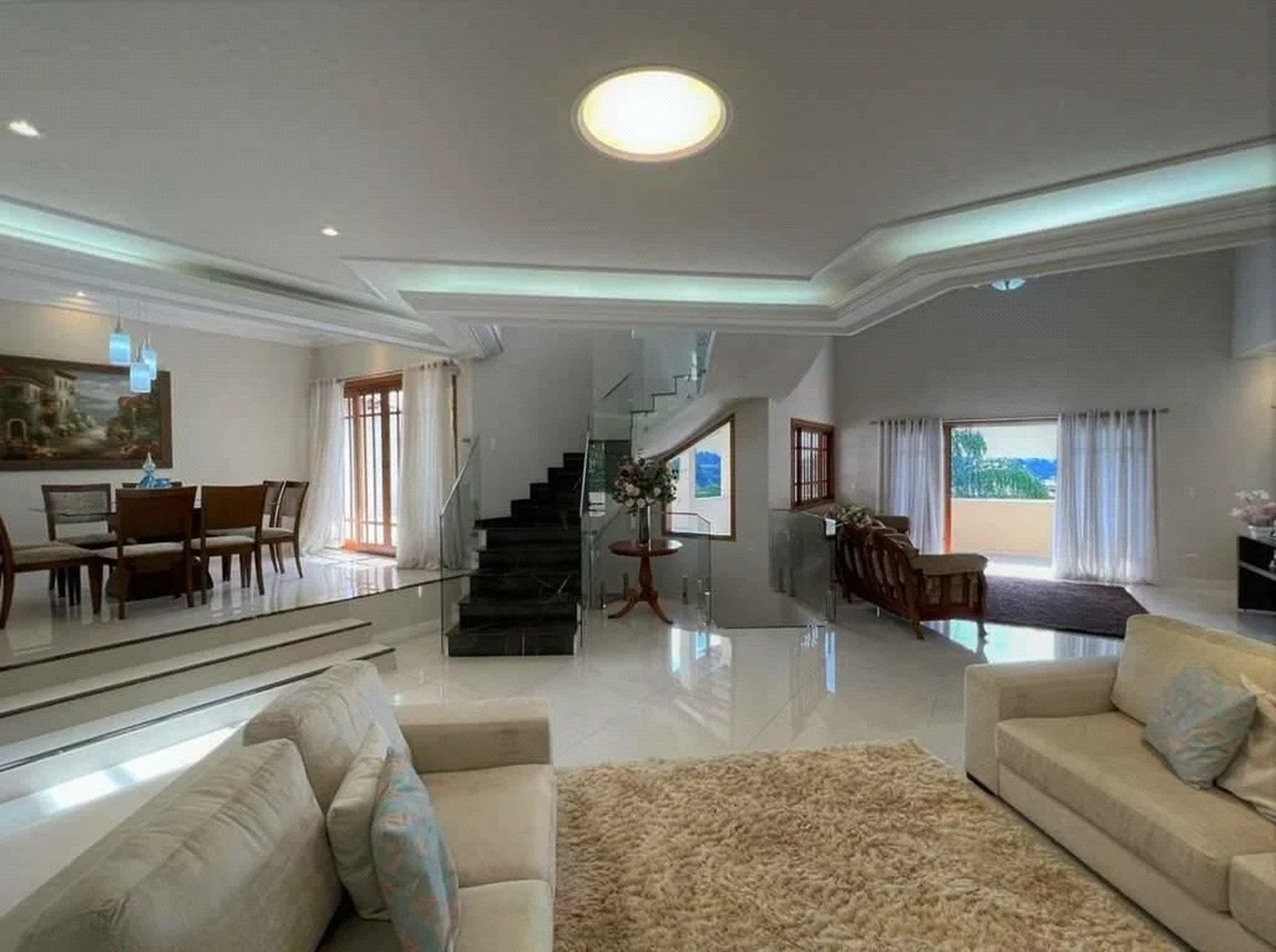 Casa à venda com 4 quartos, sendo 3 suítes, em Jardim Passárgada I, Cotia, SP