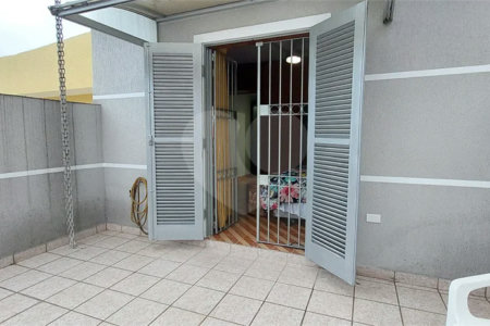 Casa à venda com 3 quartos, sendo 1 suíte,  em Vila Gustavo, São Paulo, SP