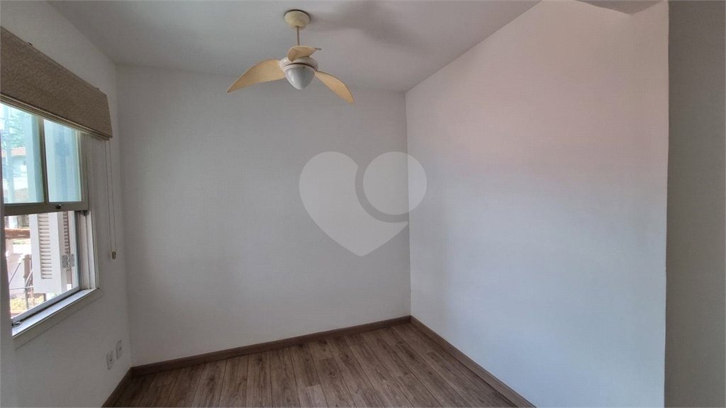 Casa à venda com 3 quartos, sendo 1 suíte,  no condomínio Residencial Villagio, São Paulo - SP