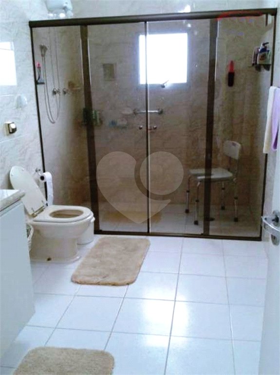 Sobrado à venda com 5 quartos, sendo 1 suíte, em Jardim Virginia Bianca, São Paulo, SP