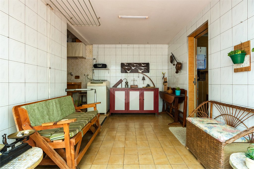 Sobrado à venda com 3 quartos, sendo 1 suíte, em Moema, São Paulo, SP