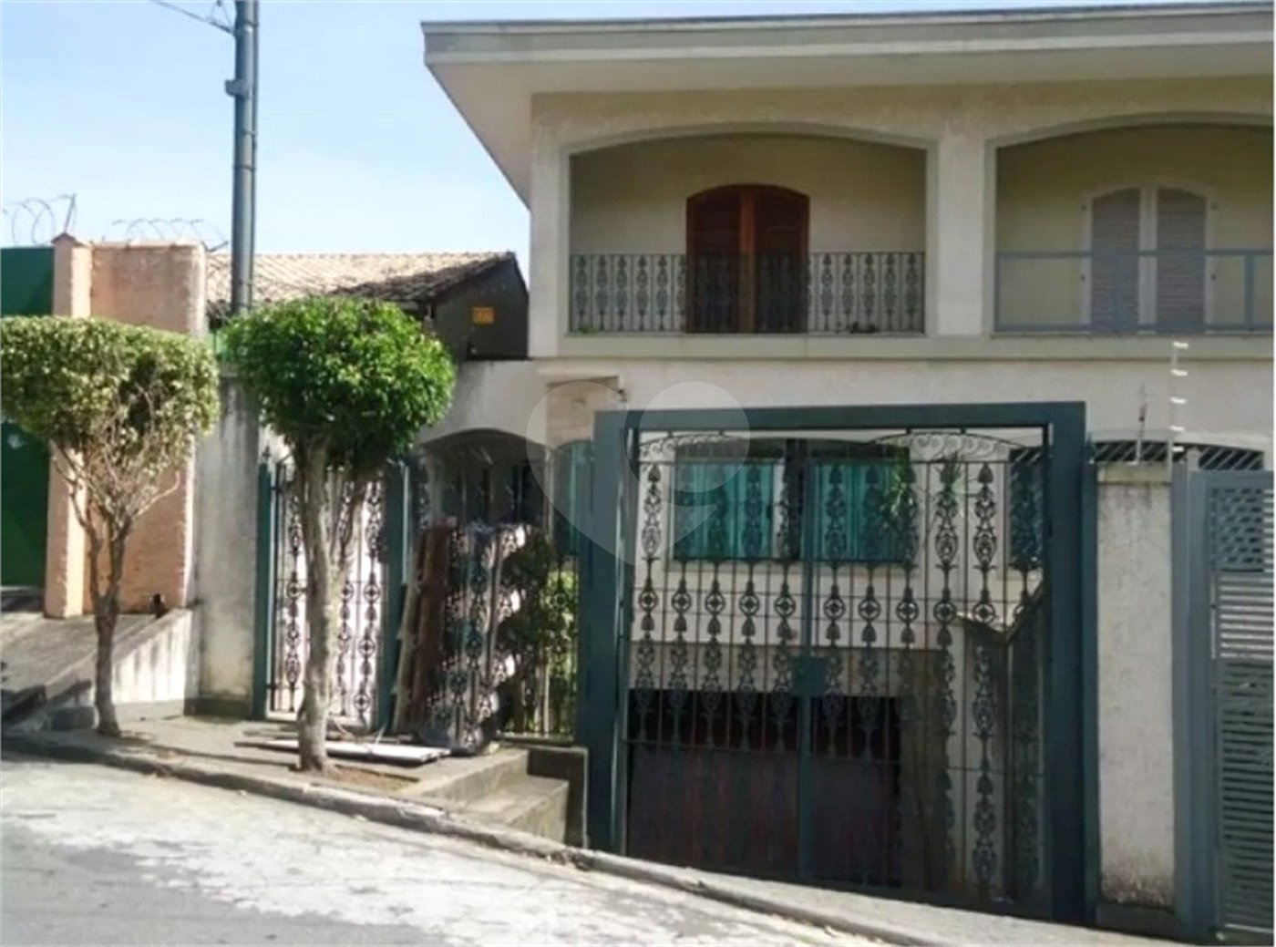 Sobrado à venda com 3 quartos, sendo 1 suíte, em Tremembé, São Paulo, SP