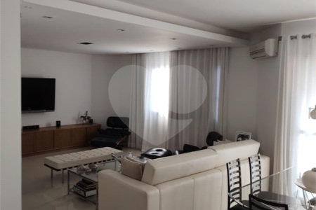 Duplex à venda com 3 suítes em Bosque da Saúde, São Paulo, SP