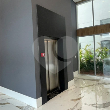 Apartamento à venda com 3 suítes em Vila Sofia, São Paulo, SP