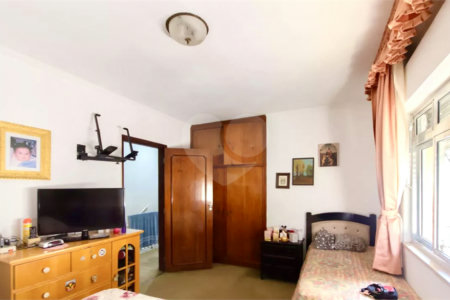 Sobrado à venda com 5 quartos, sendo 1 suíte, em Vila Monumento, São Paulo, SP