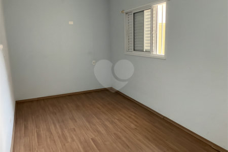 Casa Térrea à venda com 4 quartos, sendo 2 suítes, em Jardim Santa Rosália, Sorocaba, SP