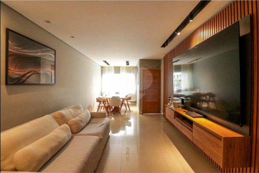 Casa à venda com 3 quartos, sendo 1 suíte, no condomínio Smile View, São Paulo - SP