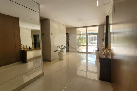 Apartamento à venda com 2 quartos, sendo 1 suíte, em Morumbi, São Paulo, SP