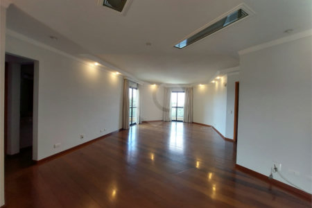 Apartamento à venda com 3 quartos, sendo 1 suíte, em Parque São Domingos, São Paulo, SP