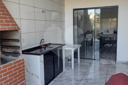 Sobrado à venda com 2 quartos, sendo 1 suíte,  no Centro, Bom Jesus dos Perdões, SP