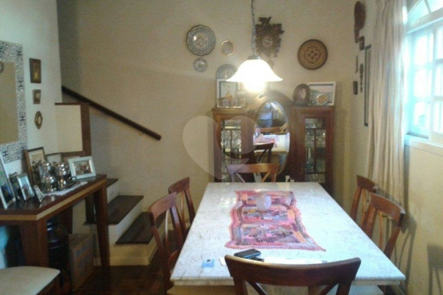 Sobrado à venda com 2 quartos em Tremembé, São Paulo, SP