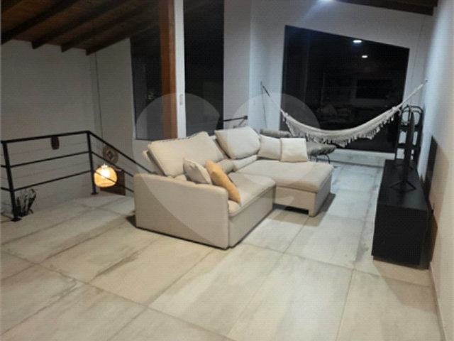 Casa à venda com 2 quartos, sendo 1 suíte,  no condomínio Águas de São Pedro, Mairiporã - SP