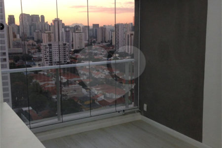 Apartamento à venda com 1 quarto em Cidade Monções, São Paulo, SP