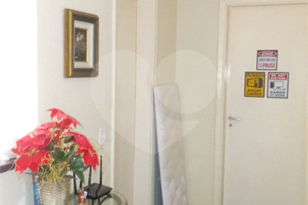 Casa à venda com 4 quartos, sendo 2 suítes, no condomínio Canamari, São Paulo - SP