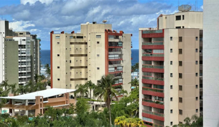 Apartamento à venda com 3 quartos, sendo 1 suíte,  em Riviera de São Lourenço, Bertioga, SP