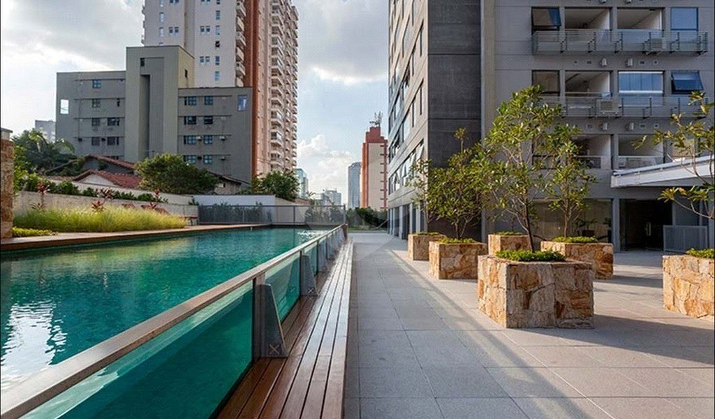 Apartamento à venda com 2 quartos, sendo 1 suíte, em Jardim das Acácias, São Paulo, SP