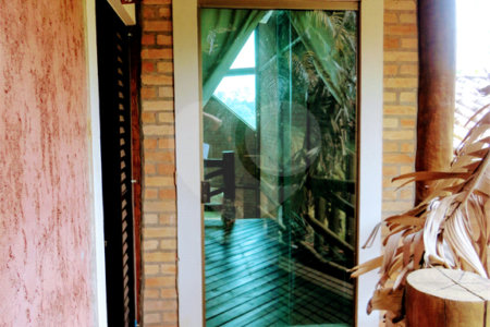 Casa à venda com 4 suítes no condomínio Estância Marambaia, Vinhedo - SP