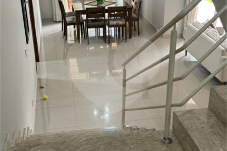 Casa à venda com 3 suítes no condomínio Residencial Delle Stelle, Louveira - SP
