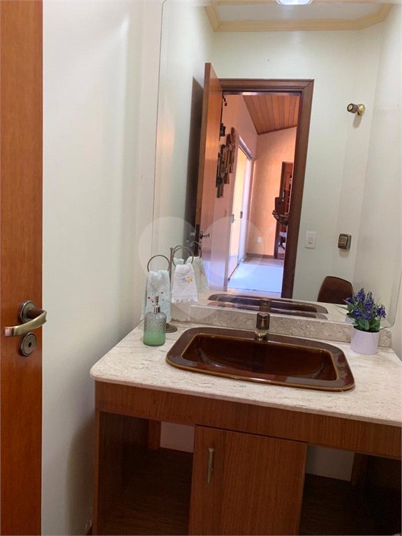 Casa à venda com 6 quartos, sendo 4 suítes, no condomínio São Joaquim, Vinhedo - SP