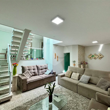 Casa à venda ou para alugar com 6 quartos, sendo 1 suíte, em Residencial/Comercial, Guarulhos, SP