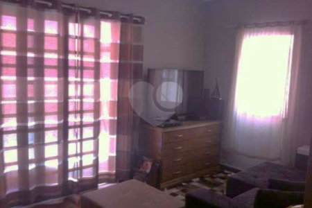 Sobrado à venda com 3 quartos, sendo 2 suítes,  em Jardim das Vertentes, São Paulo, SP